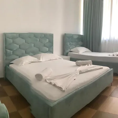 Ξενοδοχείο Kiki 4*